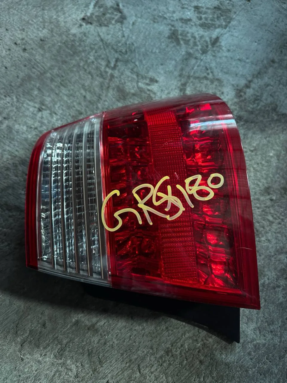 Задние фары GRX120 - Toyota Mark x - 2004-05 (Пара)